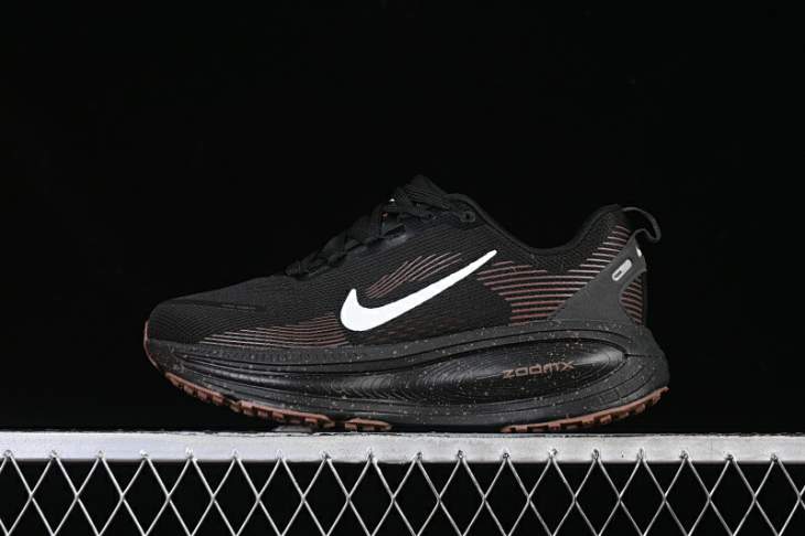 Picture of Nike Vomero 18 _SKUfw20850874076296227fw